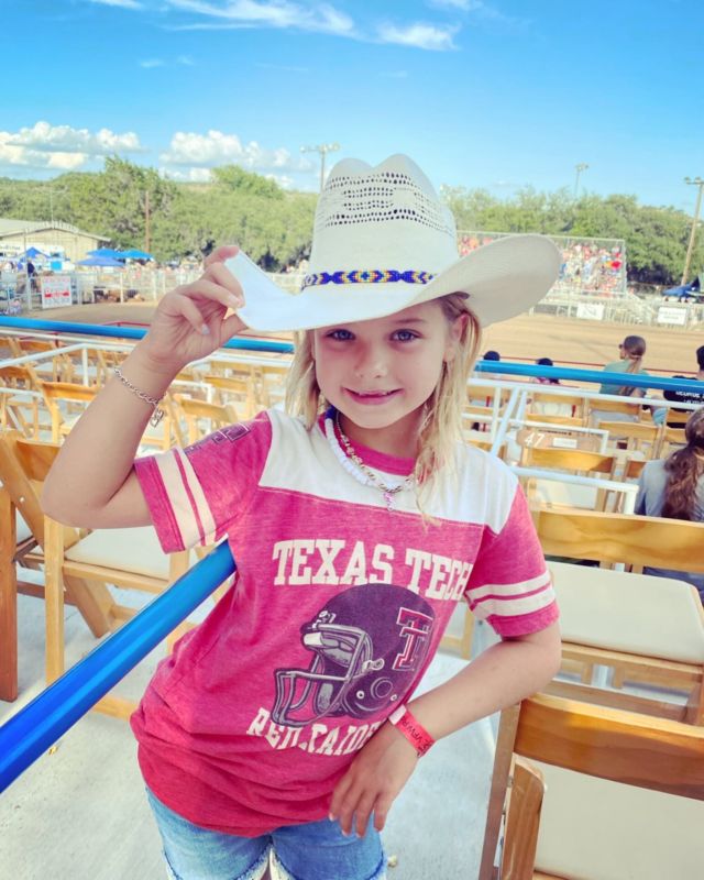 Happy 8th Birthday to our #madalyngracedownes ❤️
You have the kindest heart and we are so proud of you! Keep shining your bright beautiful light!! ✌🏼❤️🤠 Love, Mom, Dad and Dean
#birthdaygirl #mama #eight #eightisgreat #birthday #shineyourlight #ohtheplacesyouwillgo #oursweetgirl #mamasgirl #love #family #terriffictexan #cheers