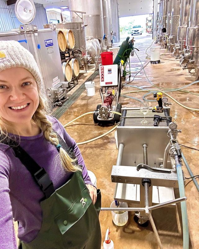 Busy Bee 🐝 in the cellar today filtering our next round of bottling wines. Super excited about our new 2022 wines for @driftwoodestatewinery !! 
Also…. Still jammin out to Christmas music. Currently playing: “Pretty Paper” by @willienelsonofficial !! One of my FAVS! What’s your fav Christmas song? 

#driftwoodestatewinery #jaclynnreneewines #bottling #bottlingprep #wine #txhcwine #texashillcountrywine #riesling #rosé #cuvée #sangiovesereserve #vino #cheers #merrychristmas #willienelson