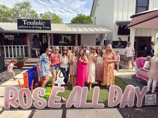 We had the BEST time at our Pink Party a few months back and can’t wait to do another one! Thanks to everyone who came out to support. Y’all are amazing!! And thanks to @justindownes87 and @naturallynourishedmarket for the amazing bites; @bouncewimberley for the beautiful sign, @southcreekprovisioncompany for their fabulous handmade goods, and @socialonthesquare for the amazing venue and we love y’all! ✌🏼💖🍷

#rosè #roséallday #drinkpink #pinkwine #pink #jaclynnreneewines #wine #vino #wimberleytx #socialonthesquare #supportsmallbusiness #womeninwine #wineclub #texashillcountry #txhcwine #cheers